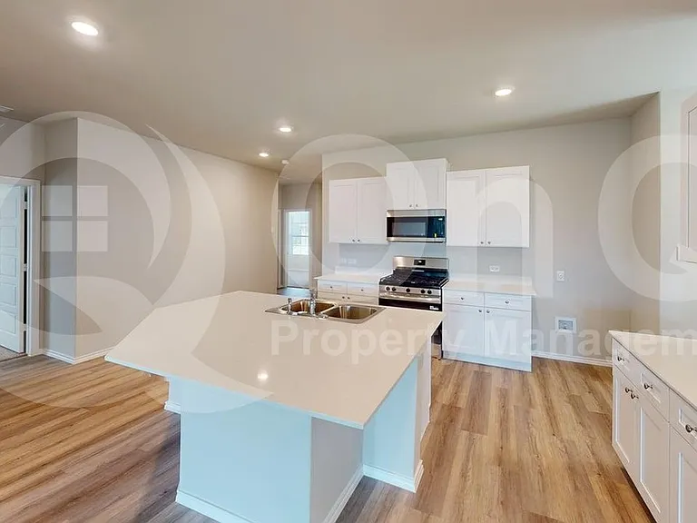 9741 McClane Farm Dr — Photo 8