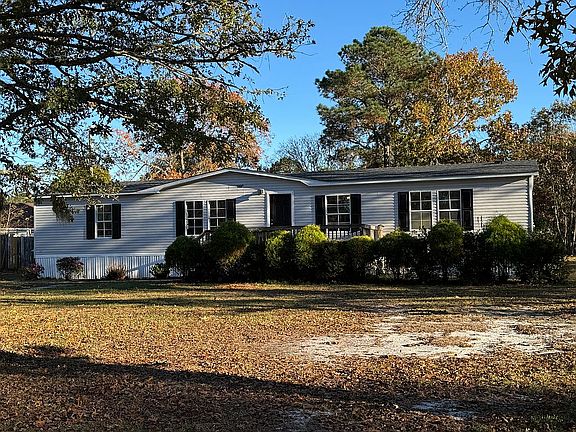 2nd image of 4011 Long Bow Ct NE