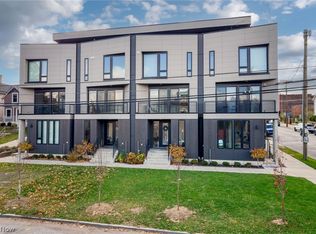 2220 W 7th St, Cleveland, OH 44113