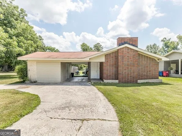 5810 Nature Dr, Macon, GA 31216