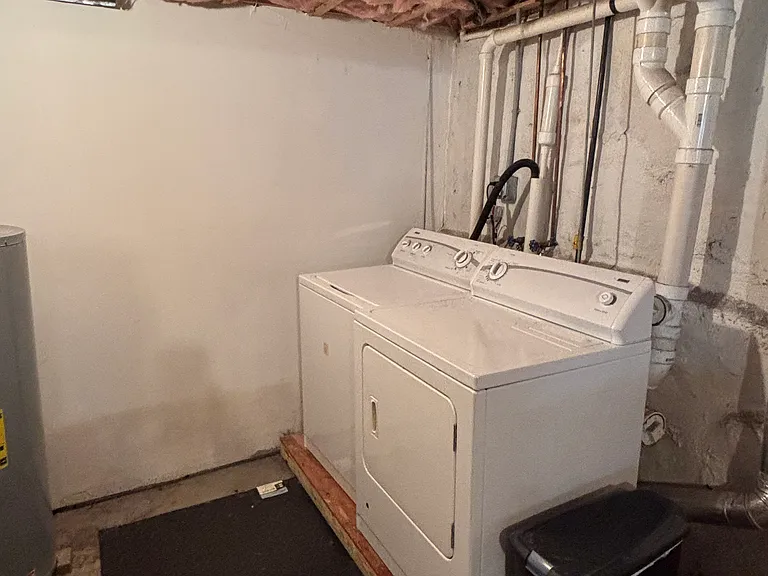 453 Windsor St #1 — Photo 11