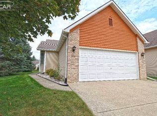 9317 Isabella Ln, Davison, MI 48423