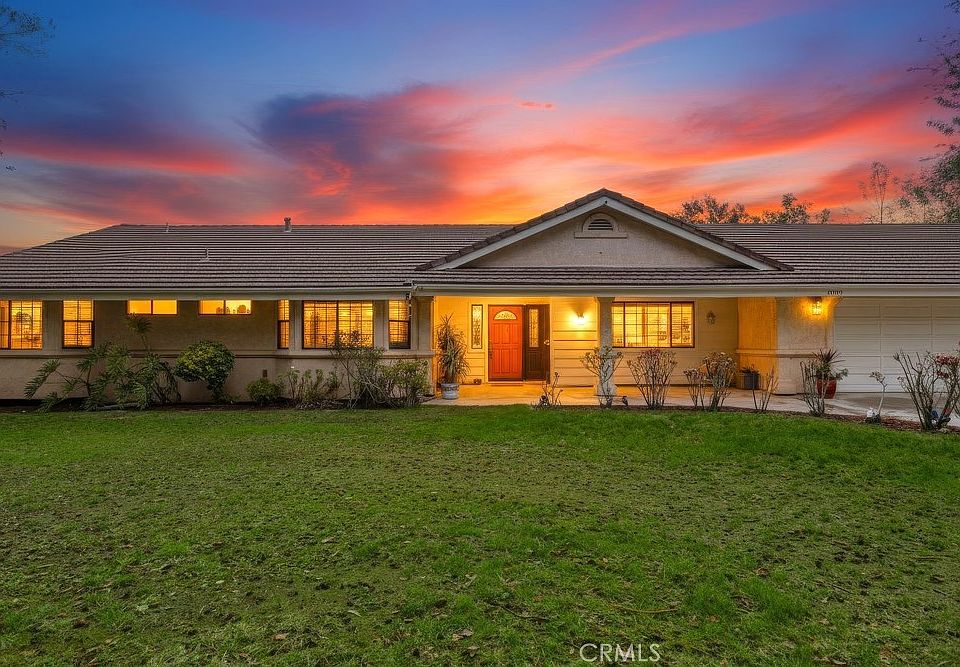 1st image of 28572 Meadow Mesa Ln