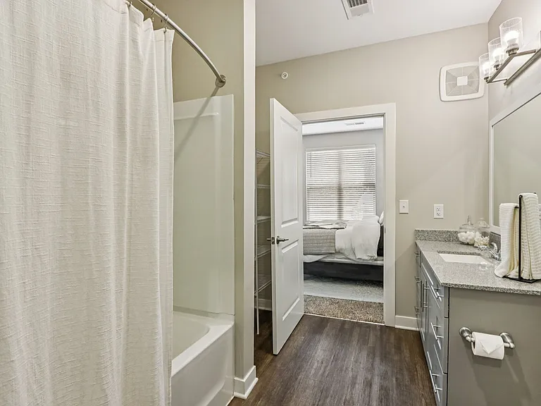 Founders Pointe Apartments — Photo 17