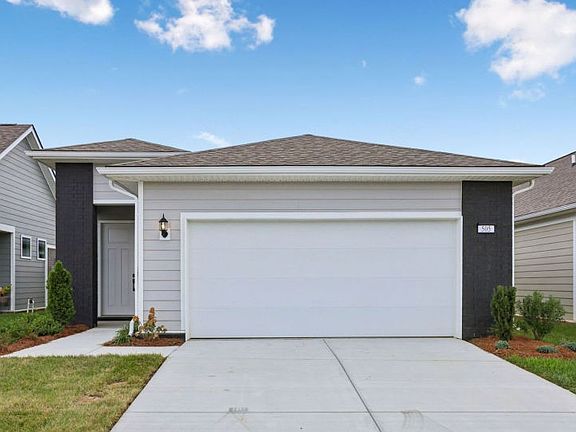 Lot 023 - Hallmark - Exterior