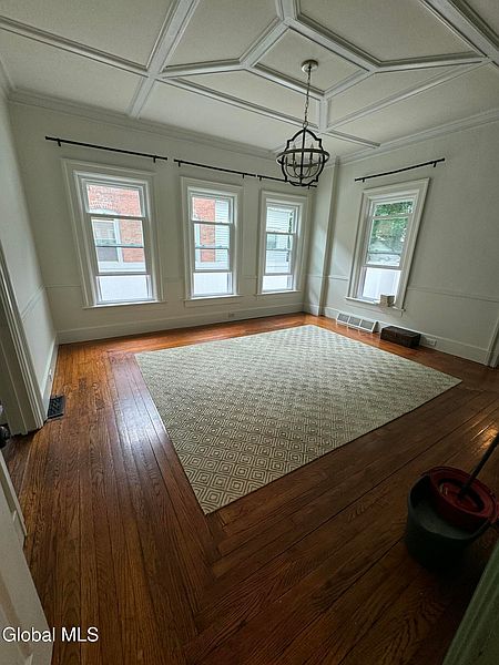5th image of 12 Numan Street