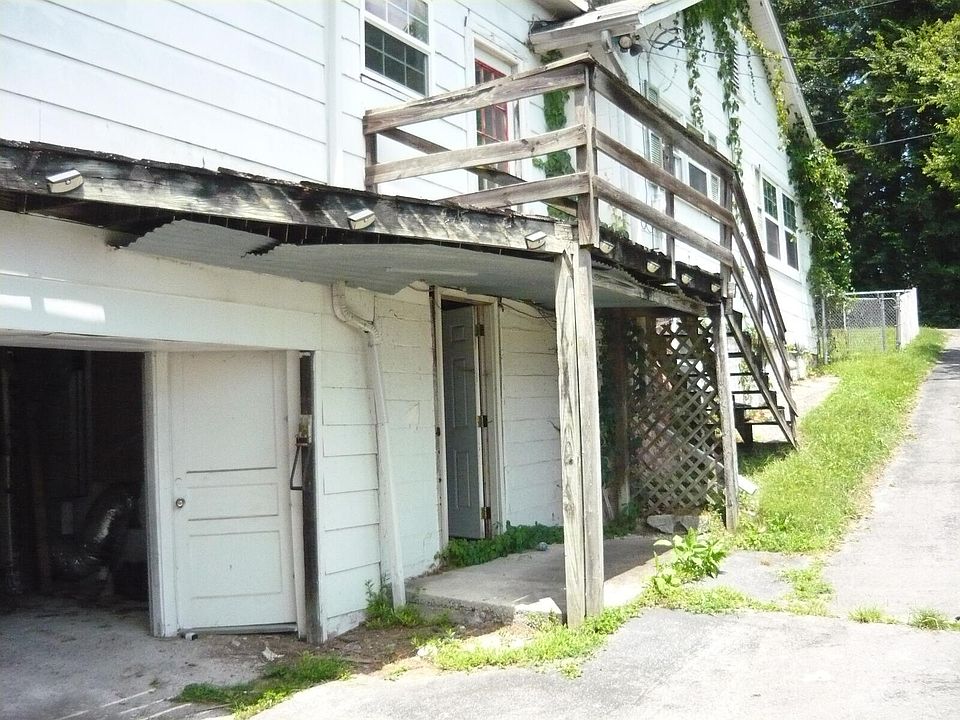 2nd image of 55 Hargrave Rd