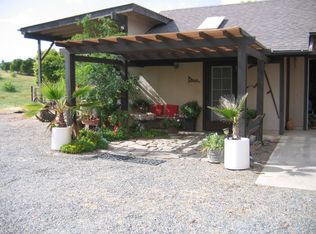 31320 Meadowlark Ln, Springville, CA 93265