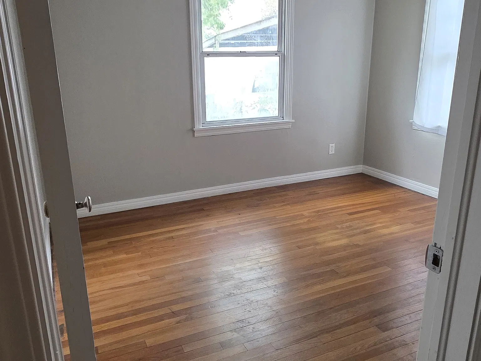 2 bed, 919 sqft, $1,250 — Photo 3