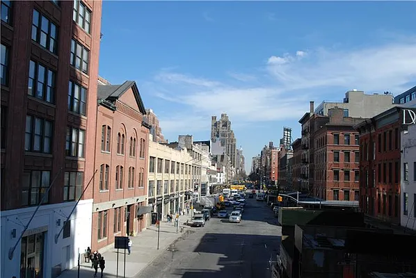 Rented by Buchbinder & Warren | media 19