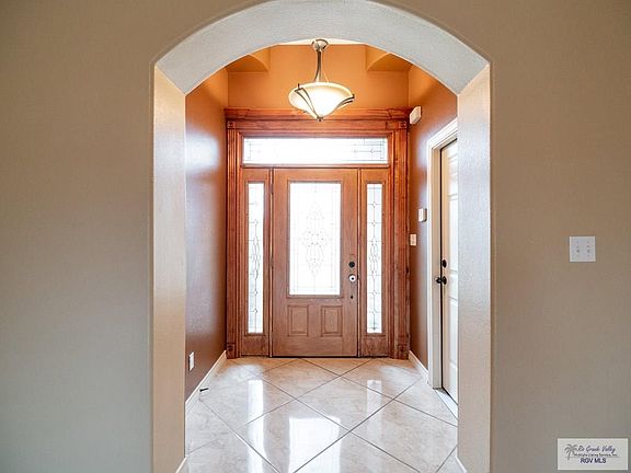 4th image of 7589 Pecan Ave