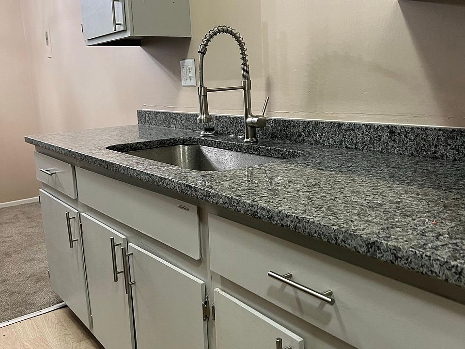 Kitchen Granite Counter Tops