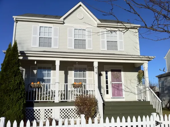 419 Reagan Dr, Oswego, IL 60543