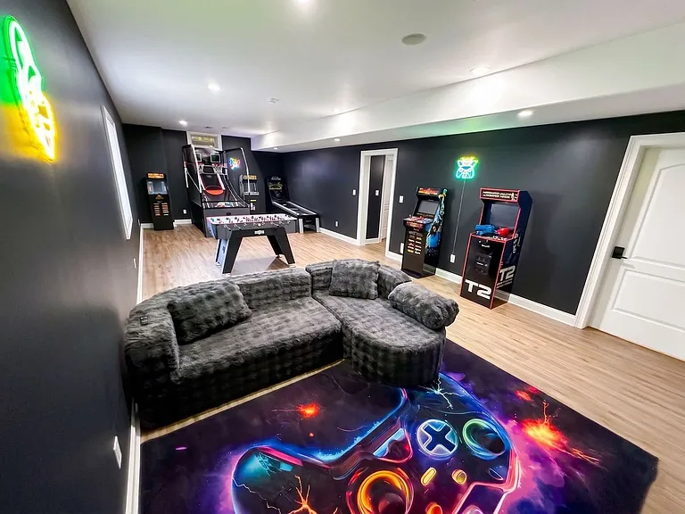 Building's Lounge