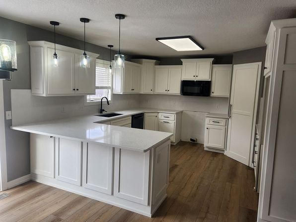 120 Lakeview Dr