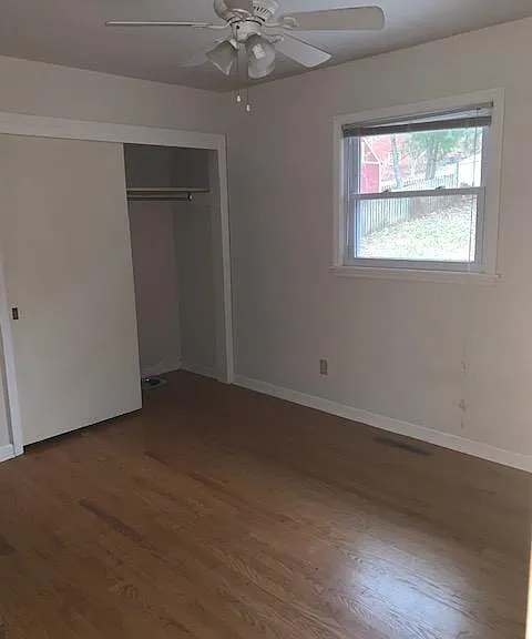 423 McKinley Ave — Photo 8