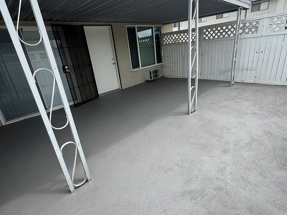 2642 Milton Ave #4