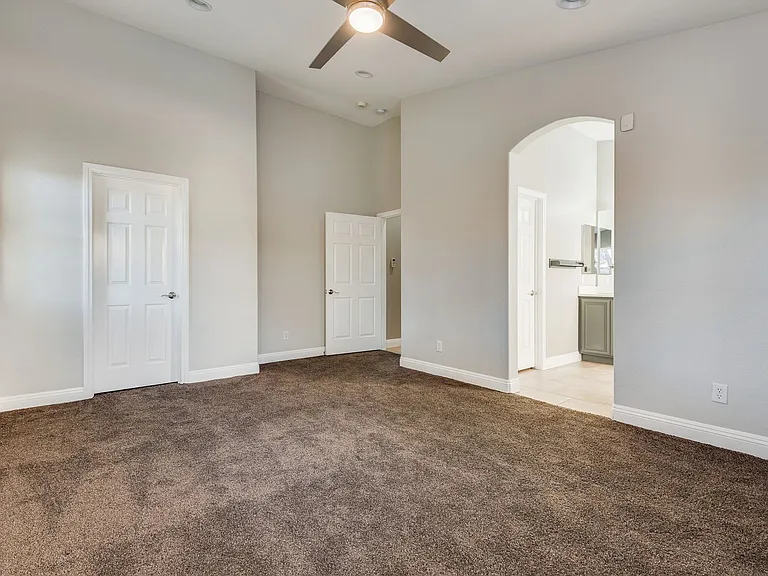 8950 Manalang Rd — Photo 27