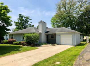 113 Harris St, Paw Paw, MI 49079