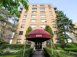 8800 Boulevard East 8C image 1 of 13