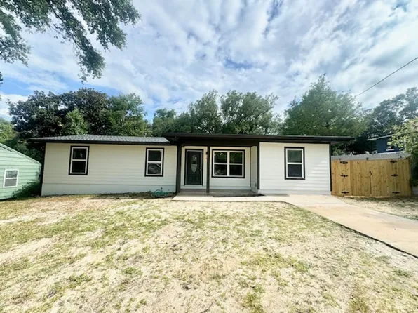 329 Edge Ave, Valparaiso, FL 32580