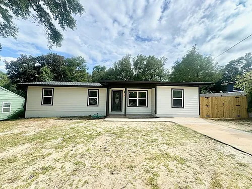 329 Edge Ave Photo 1