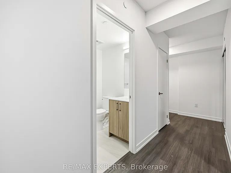 4010 Eglinton Ave W #320 — Photo 19
