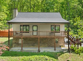 8908 Ellis Ln, Powell, TN 37849