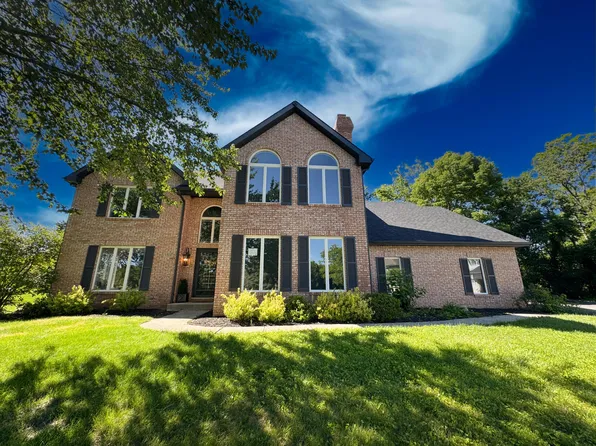 3807 Waxwing Ct, Valparaiso, IN 46383