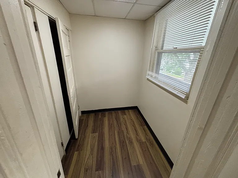 100 E Bennett St #2 — Photo 6