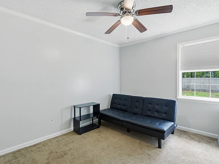 757 Jeanette Cir — Photo 19
