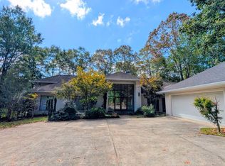 2939 Rivercrest Dr, Gainesville, GA 30507