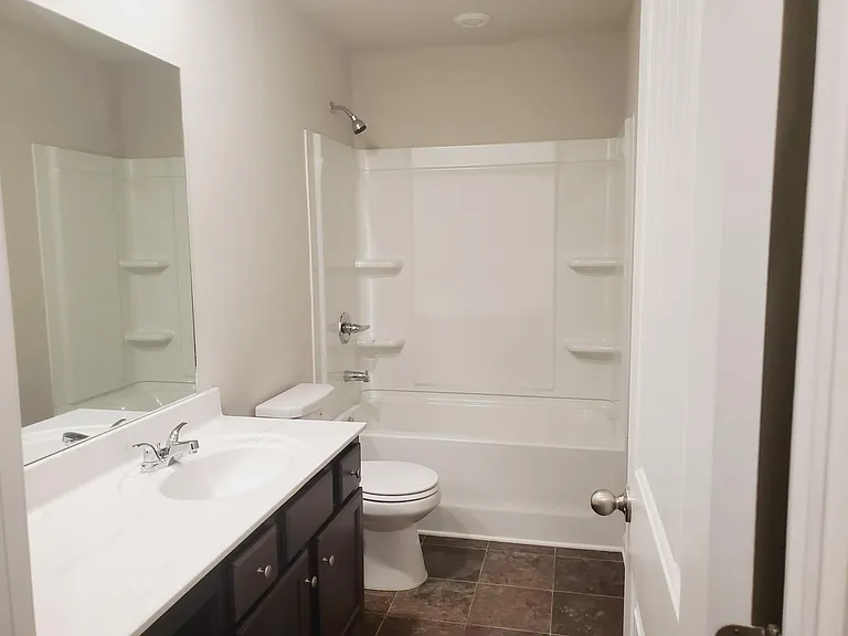61 Pointe Pl — Photo 16