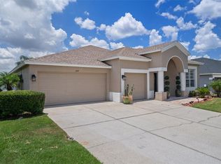 5135 Riva Ridge Dr, Zephyrhills, FL 33544