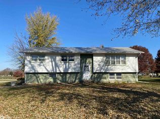 207 Kilbourn Ave, Denmark, IA 52624