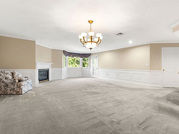 2nd image of 6 Technology Dr APT 235