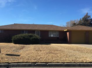 1207 S Madison St, Hugoton, KS 67951