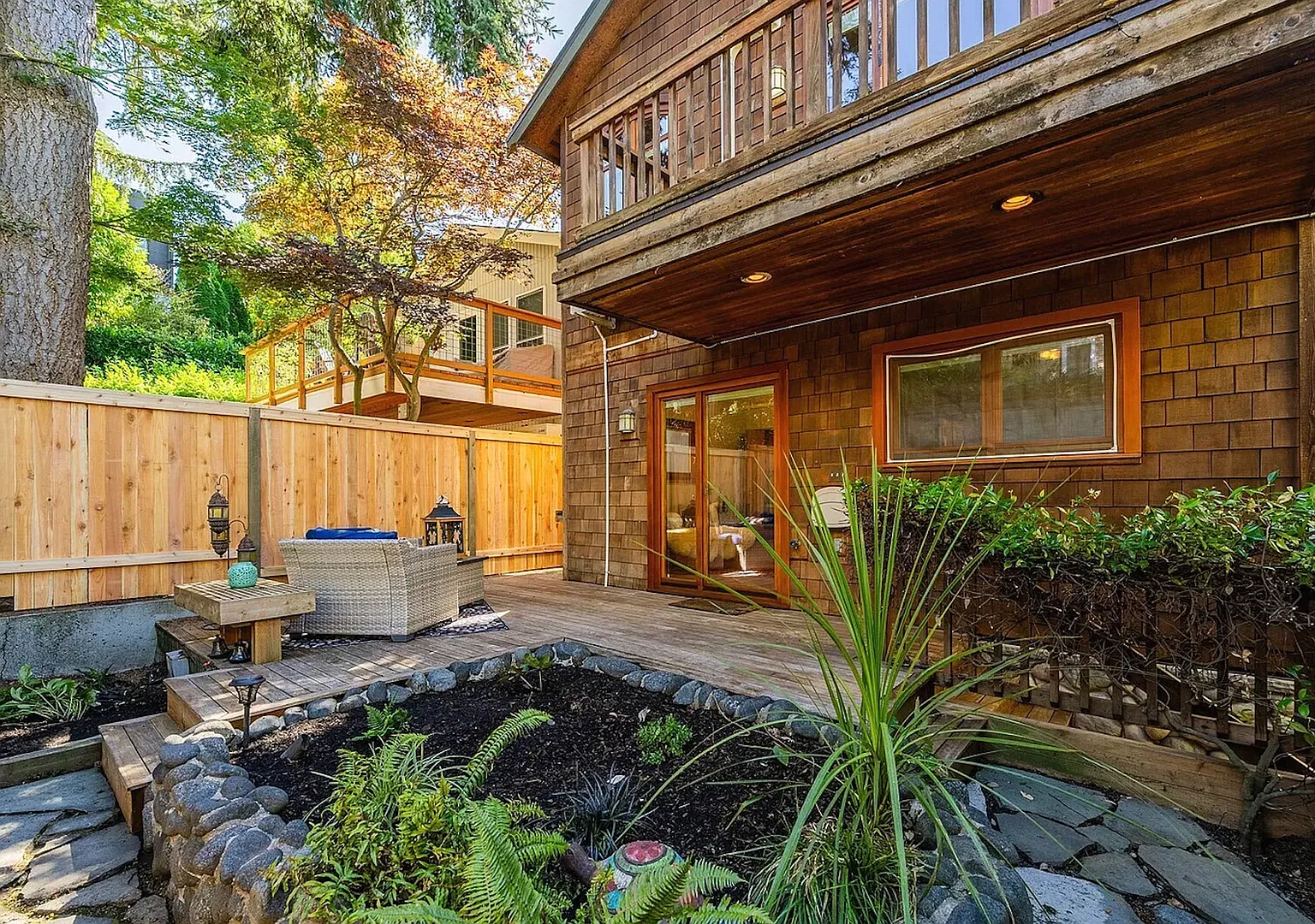 Spacious 4-Bedroom, 3-Bath Madrona Home — Photo 2