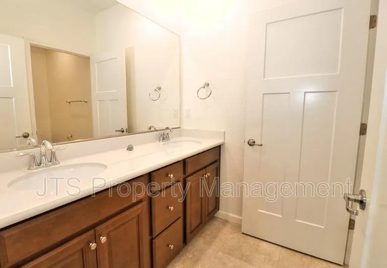 5122 Mossy Stone Way — Photo 63