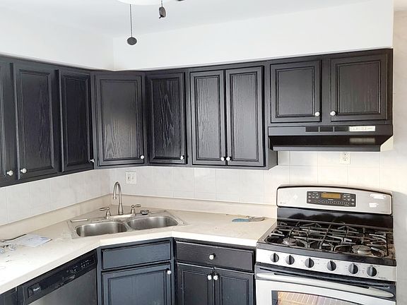 3rd image of 7223 W Dickens Ave APT 2W