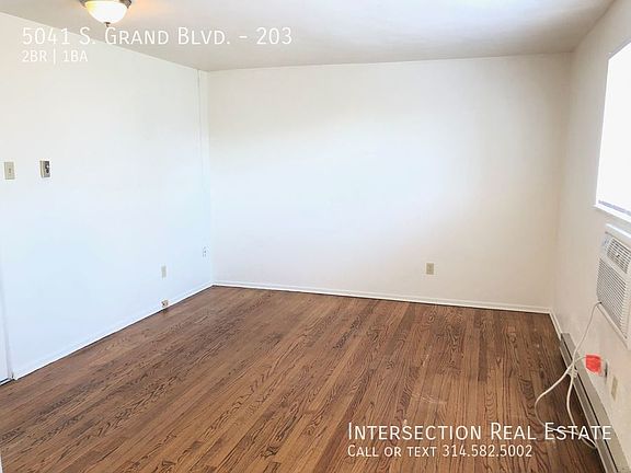 3rd image of 5041 S Grand Blvd APT 203