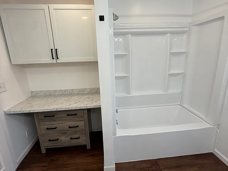 Downstairs Full Bathroom