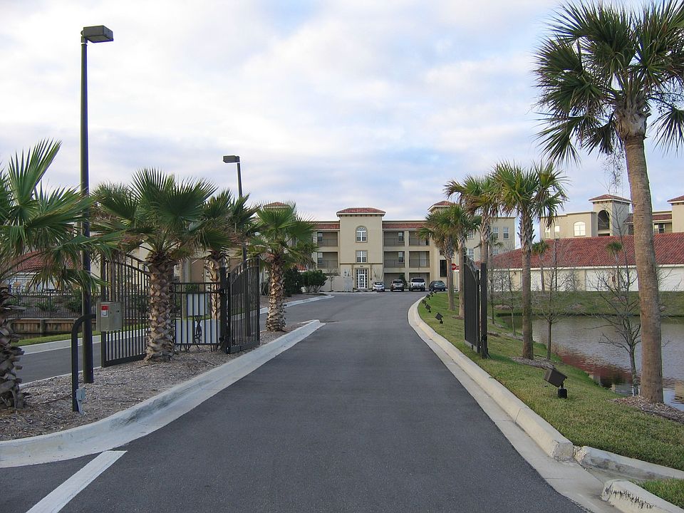Entrance to Estuaries