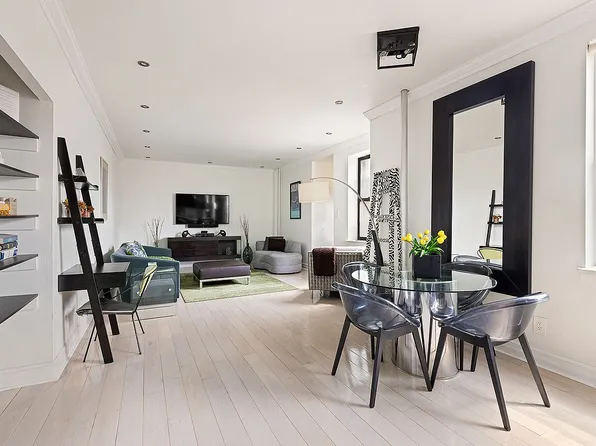 430 Clinton Ave APT 5D, Brooklyn, NY 11238