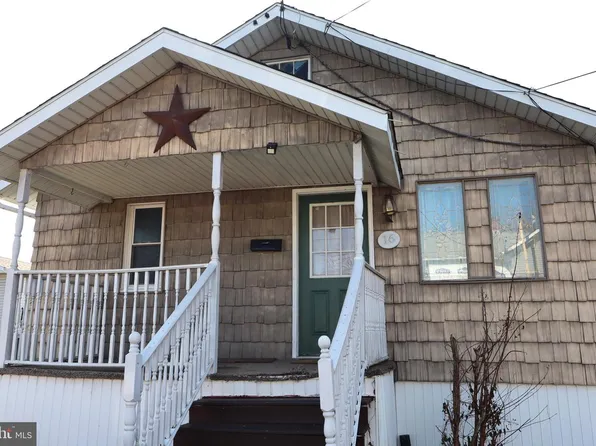 16 E 2nd Ave, Ridgeley, WV 26753