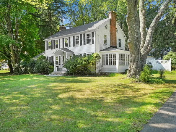 163 Cross Highway, Westport, CT 06880