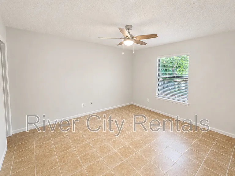 849 Candleknoll Ln — Photo 12