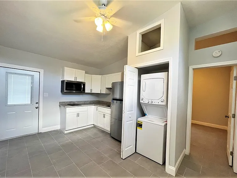 4004 W Olive St — Photo 6
