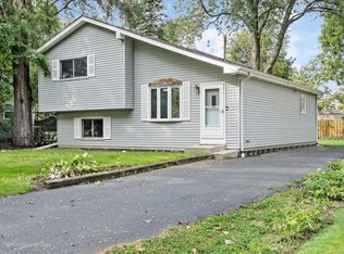 0S724 Myrtle St, Winfield, IL 60190