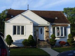 2649 121st St, Blue Island, IL 60406